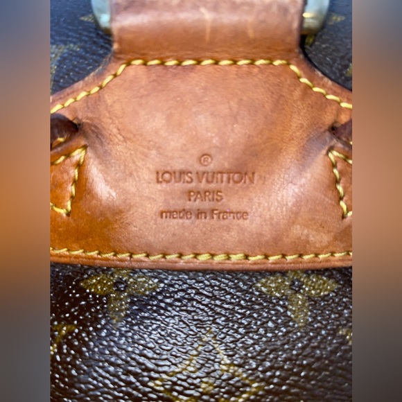 Louis Vuitton Montsouris Backpack - Picture 4 of 15